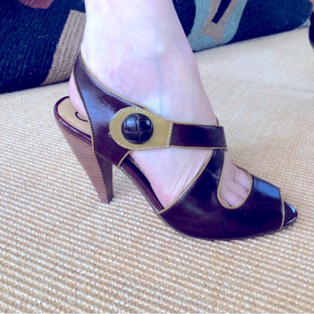Seychelles Retro Two-Tone Leather Heels Size 8